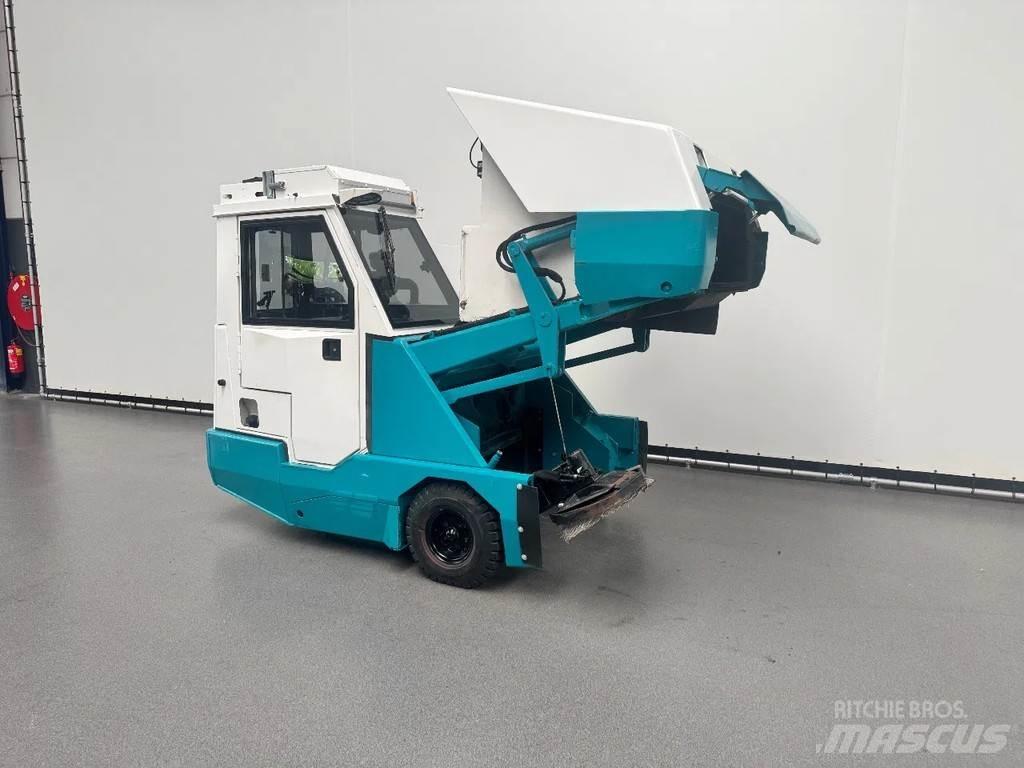Tennant 800 Вакуумные уборочные машины