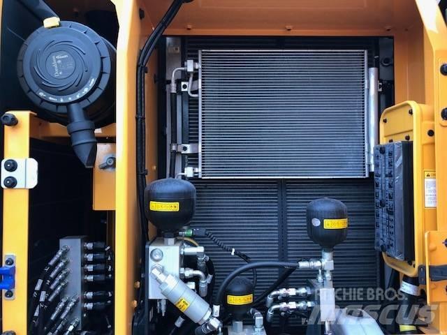 Hyundai HW140A Колёсные экскаваторы
