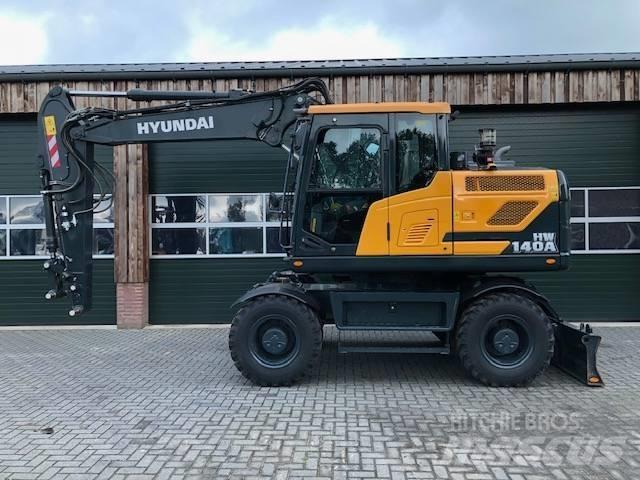 Hyundai HW140A Колёсные экскаваторы