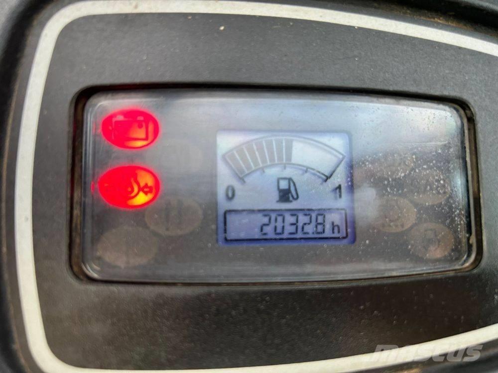 JCB 8025 ZTS Мини-экскаваторы