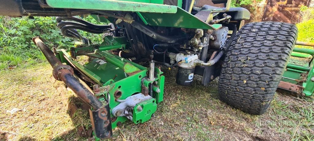 John Deere 2653 B Косилки фарватера