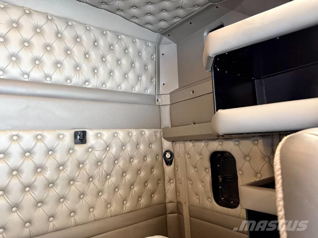 Kenworth T 800 Седельные тягачи