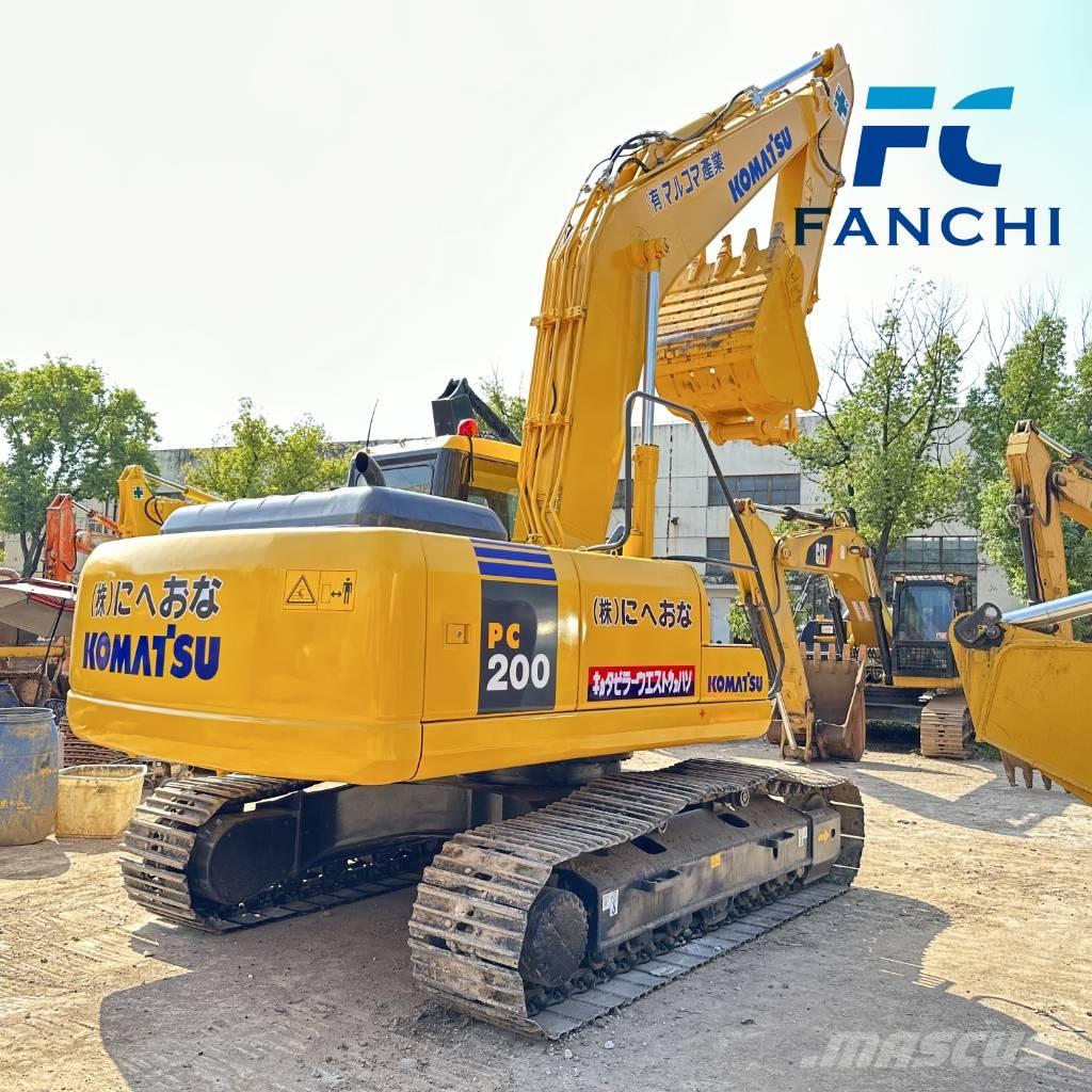 Komatsu PC 200 Гусеничные экскаваторы