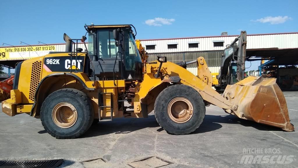 CAT 962K Фронтальные погрузчики