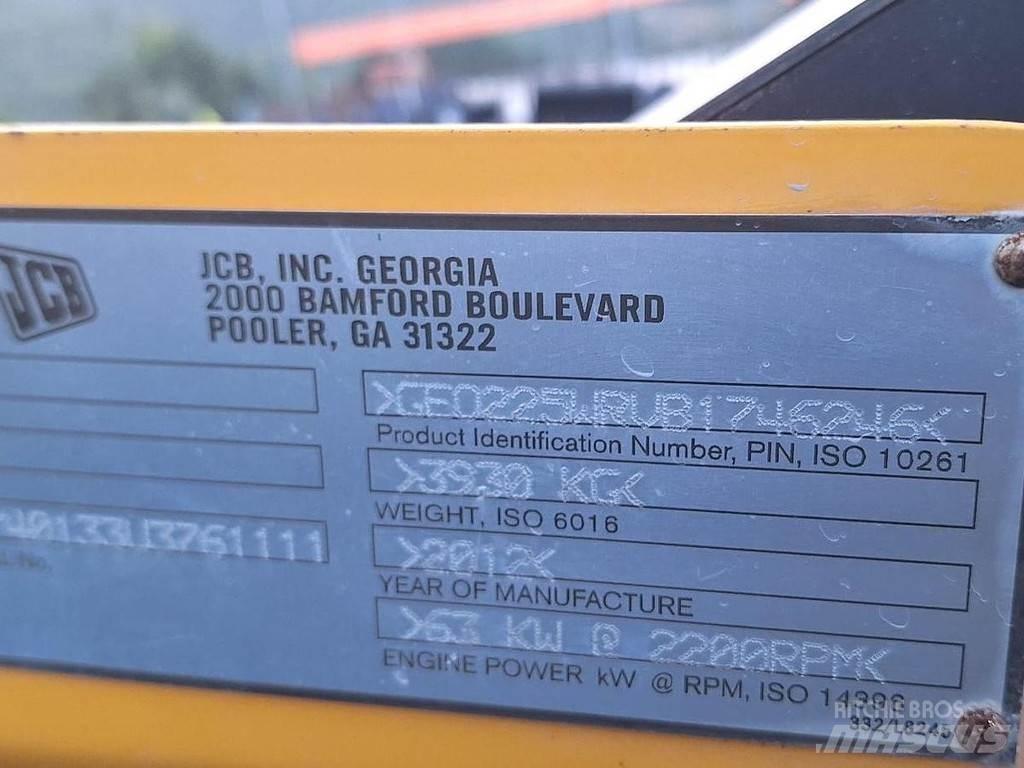 JCB 225 Малые погрузчики