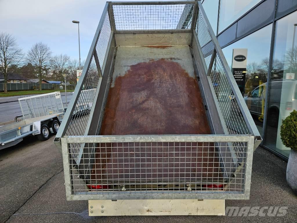 Saris bagtipper Самосвальные прицепы