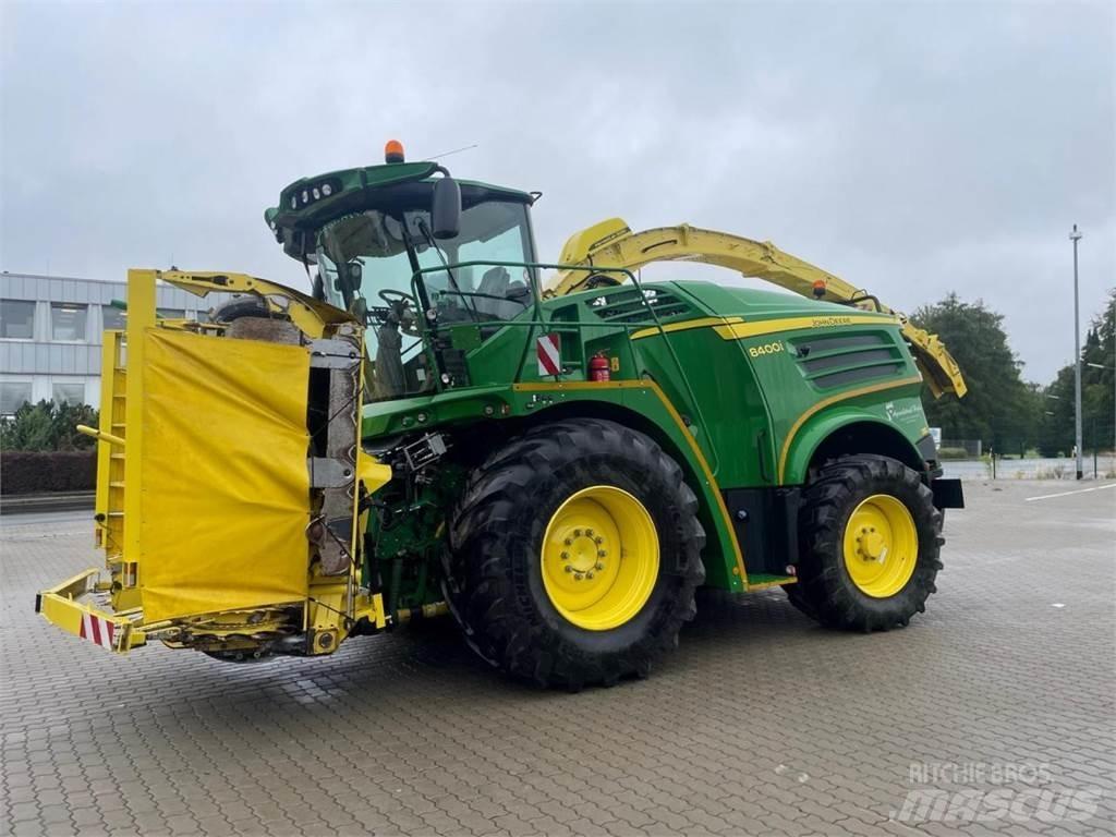 John Deere 8400 i Самоходные кормоуборочные комбайны
