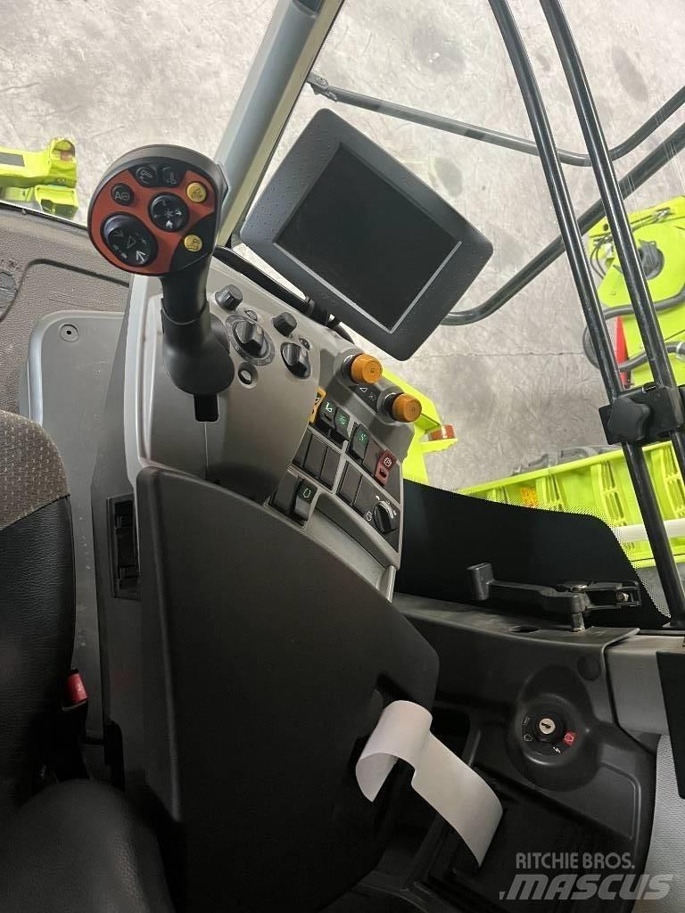 CLAAS LEXION 770 Зерноуборочные комбайны