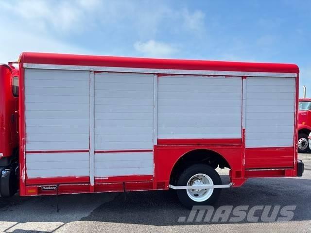 Freightliner M2 Грузовики для доставки напитков