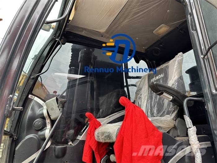 Hyundai R220LC-9S Гусеничные экскаваторы