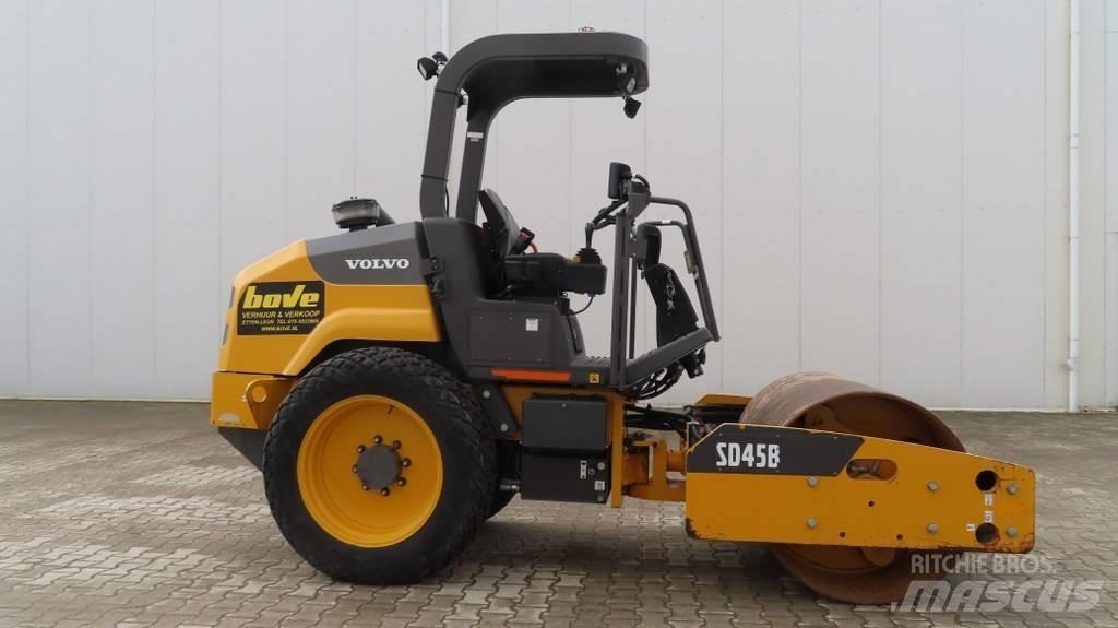 Volvo SD 45 B Грунтовые катки