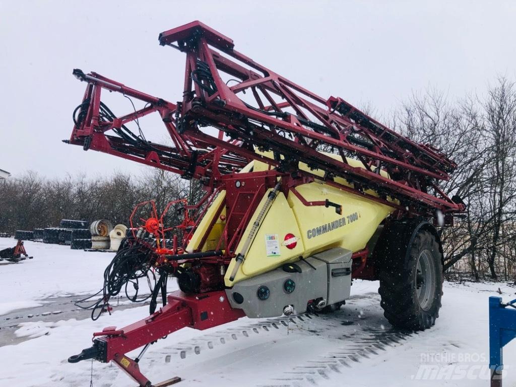 Hardi Commander 7000 Прицепные опрыскиватели