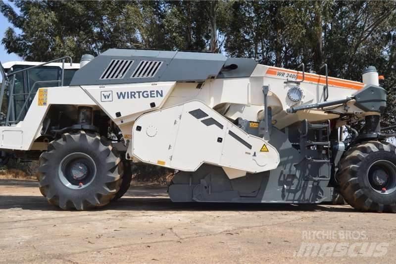 Wirtgen W240 Специальные грузовики