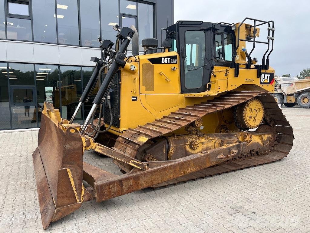 CAT D 6 T LGP Гусеничные бульдозеры