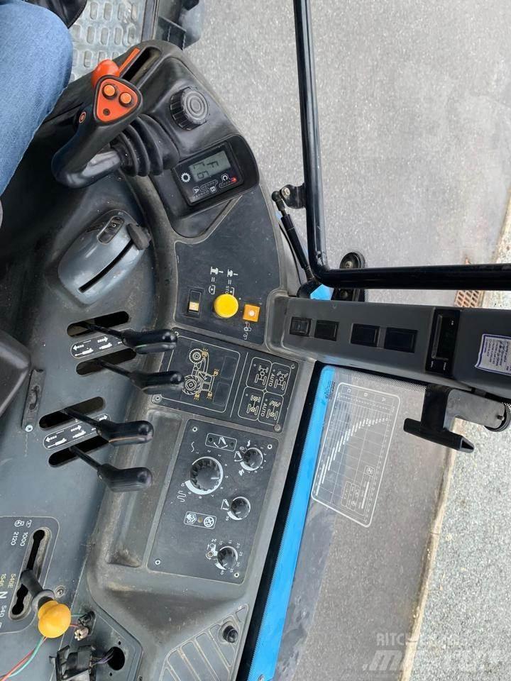 New Holland TM150 Трактора