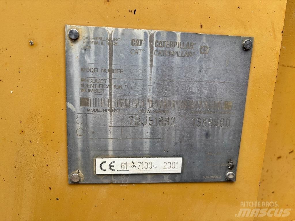 CAT 908 Фронтальные погрузчики