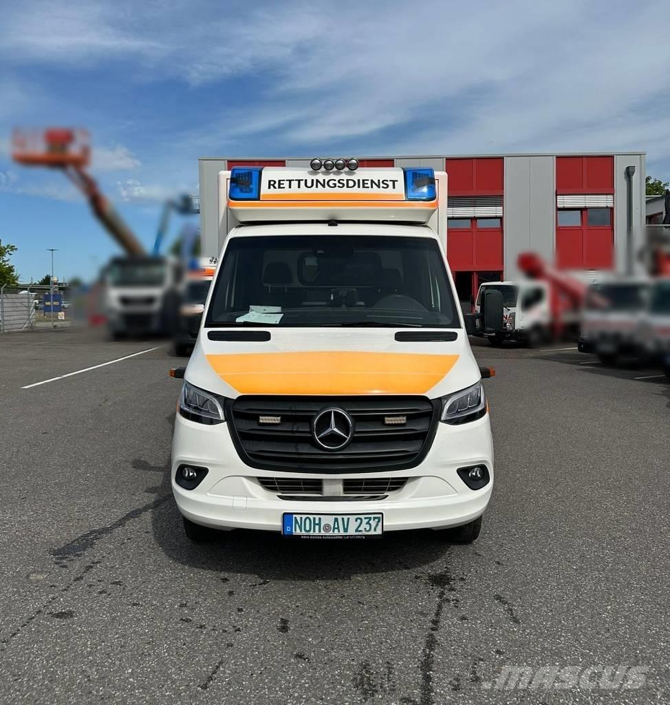 Mercedes-Benz 1000 Машины скорой помощи