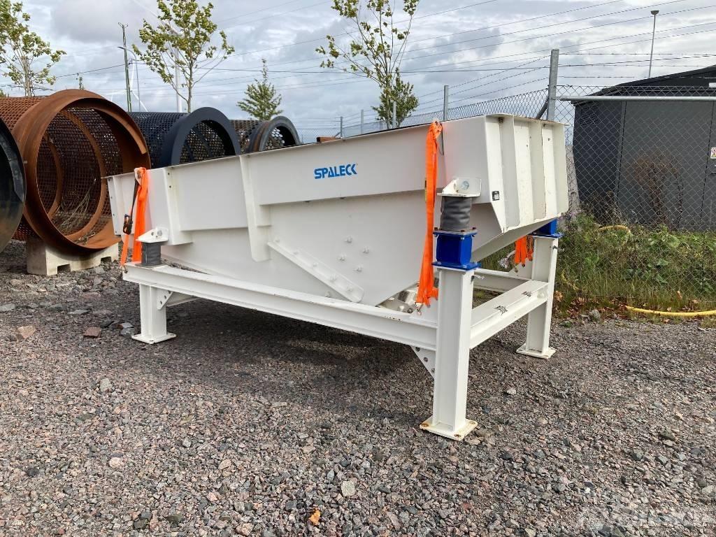Spaleck SFLU 1250 Кормораздатчики