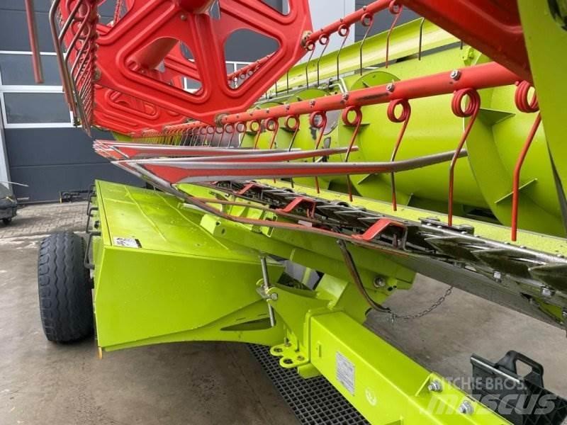 CLAAS Tucano 450 Зерноуборочные комбайны