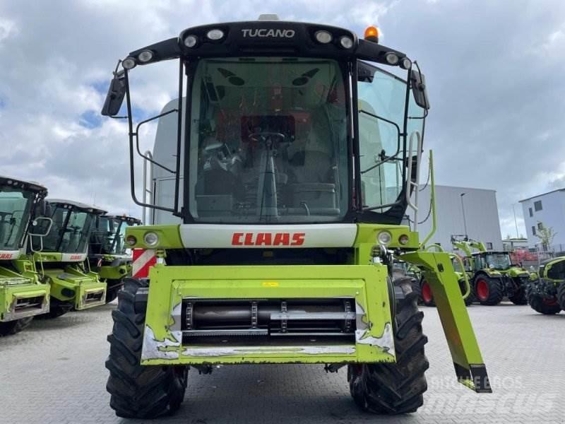 CLAAS Tucano 450 Зерноуборочные комбайны