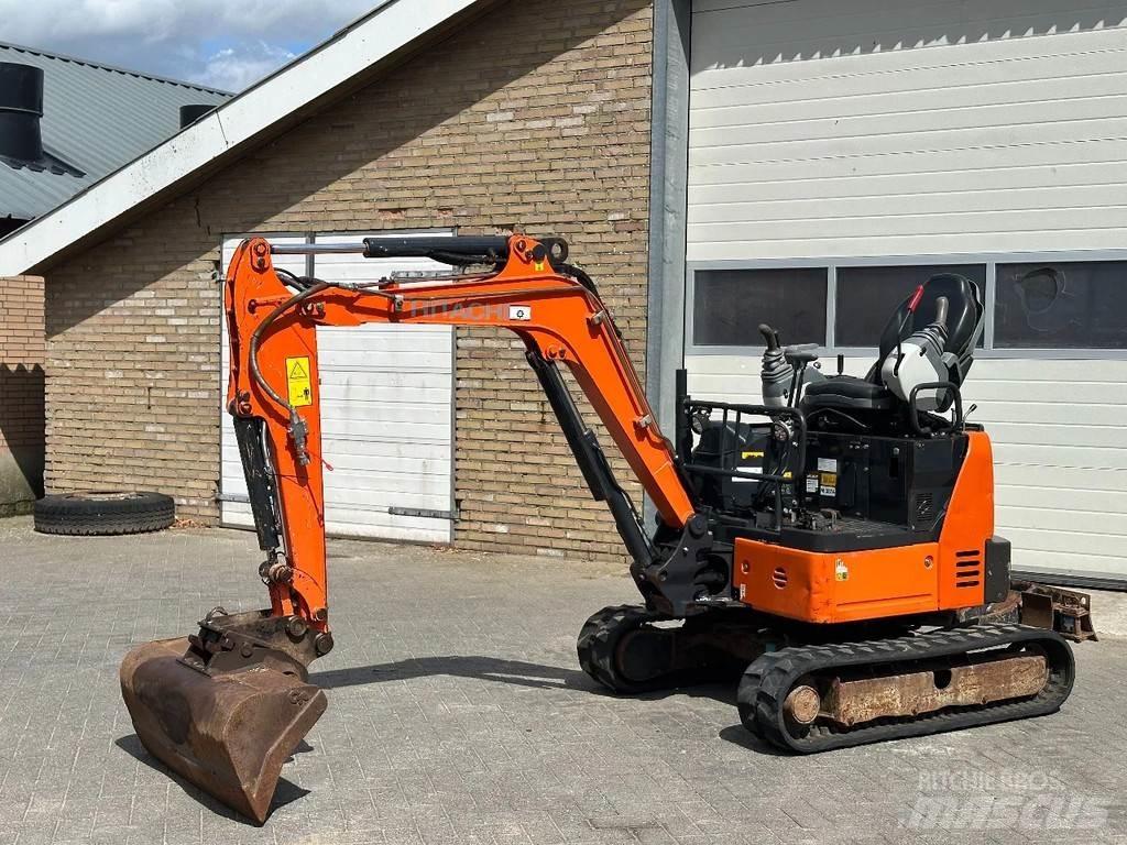 Hitachi ZX19U-6 YR Мини-экскаваторы
