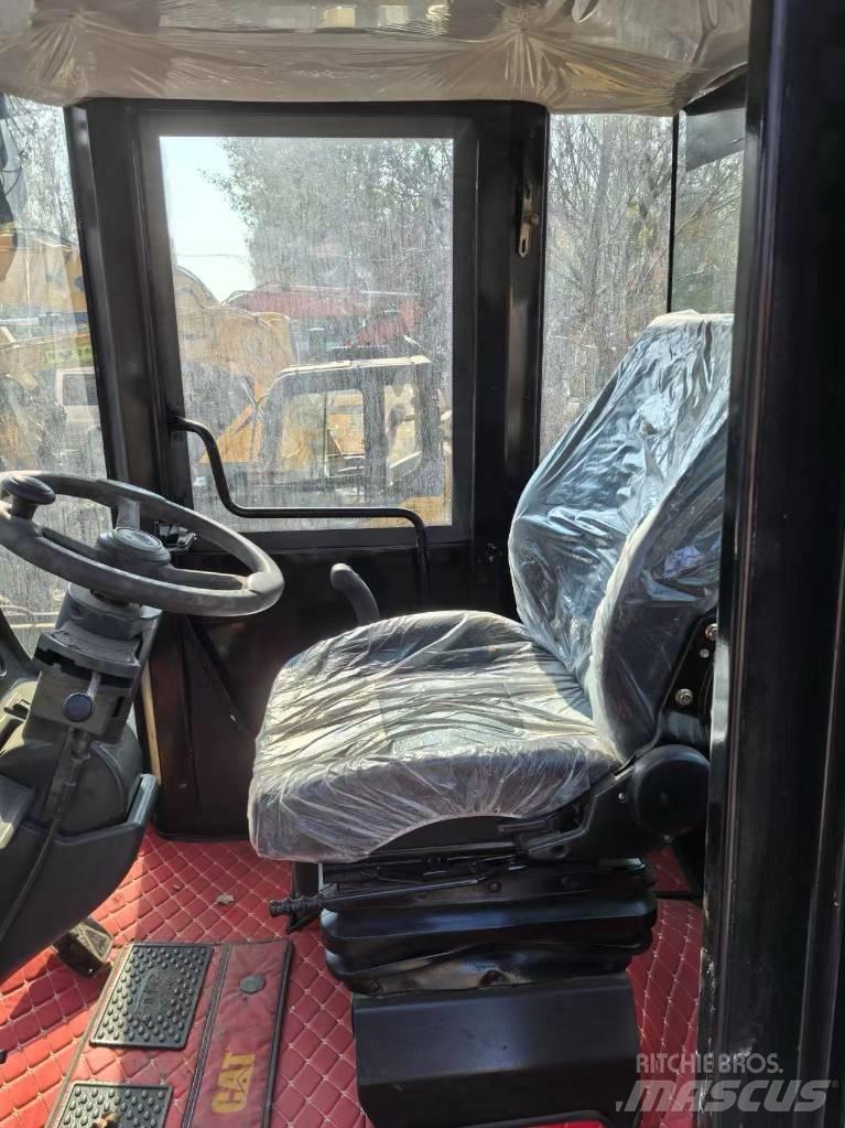 CAT 966H Фронтальные погрузчики
