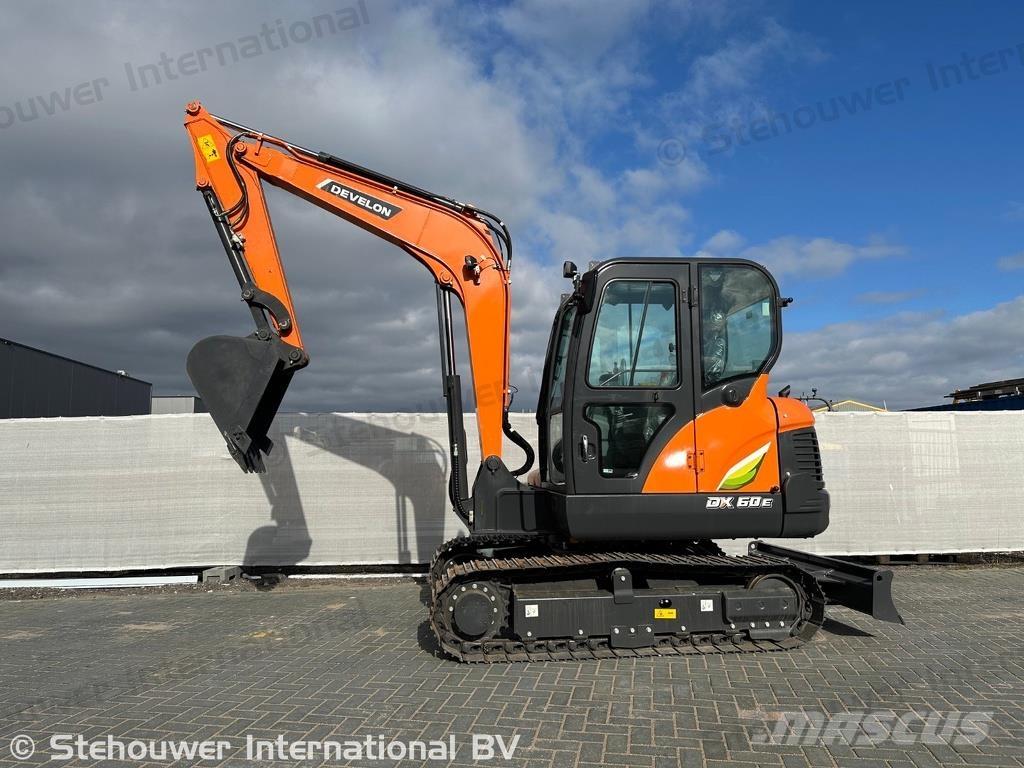 Develon DX60E-10 Мини-экскаваторы