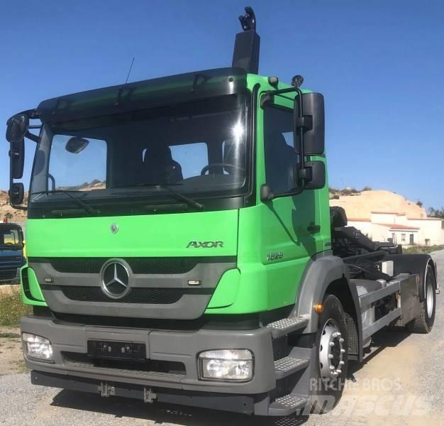 Mercedes-Benz 1829 Контейнеровозы