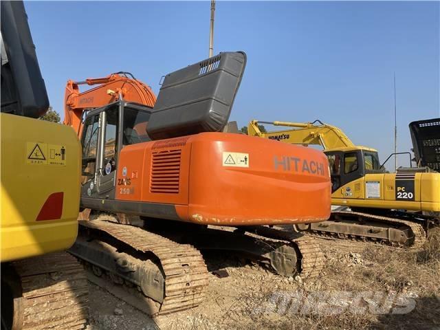 Hitachi ZX250 Гусеничные экскаваторы