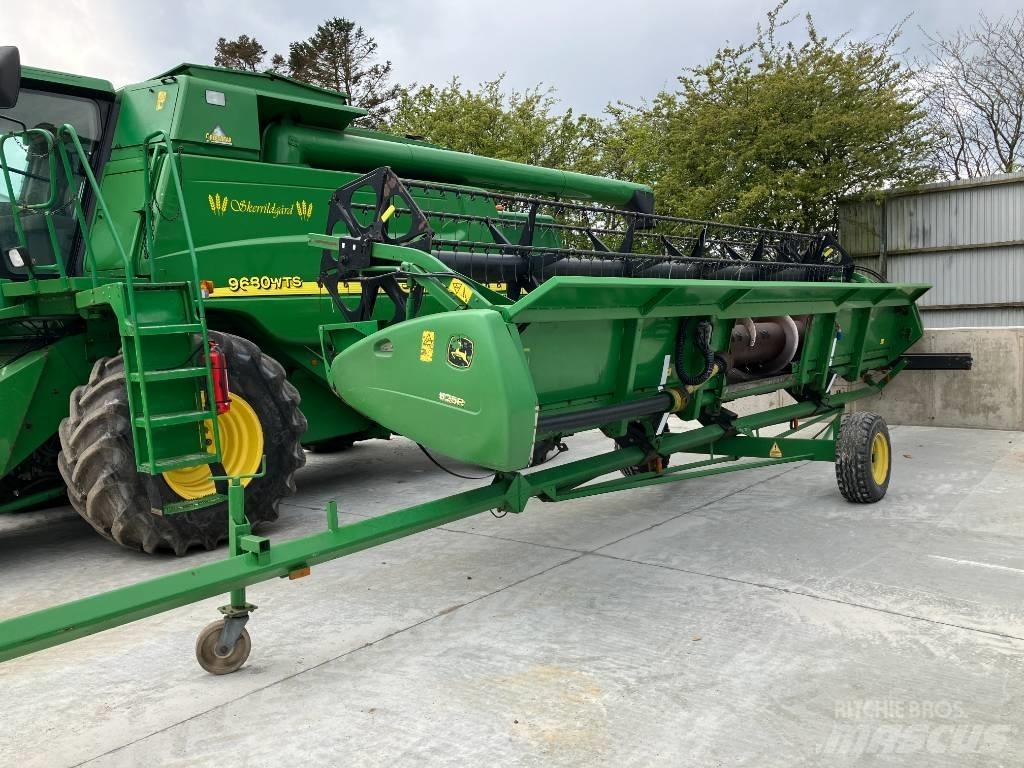 John Deere 9680 WTS Зерноуборочные комбайны