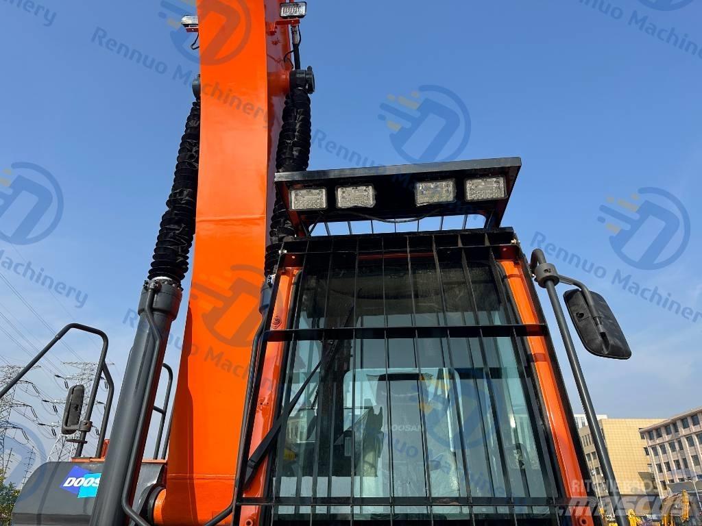 Doosan DX 300LC-9C Гусеничные экскаваторы