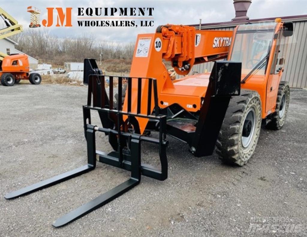 SkyTrak 10054 Телескопические погрузчики