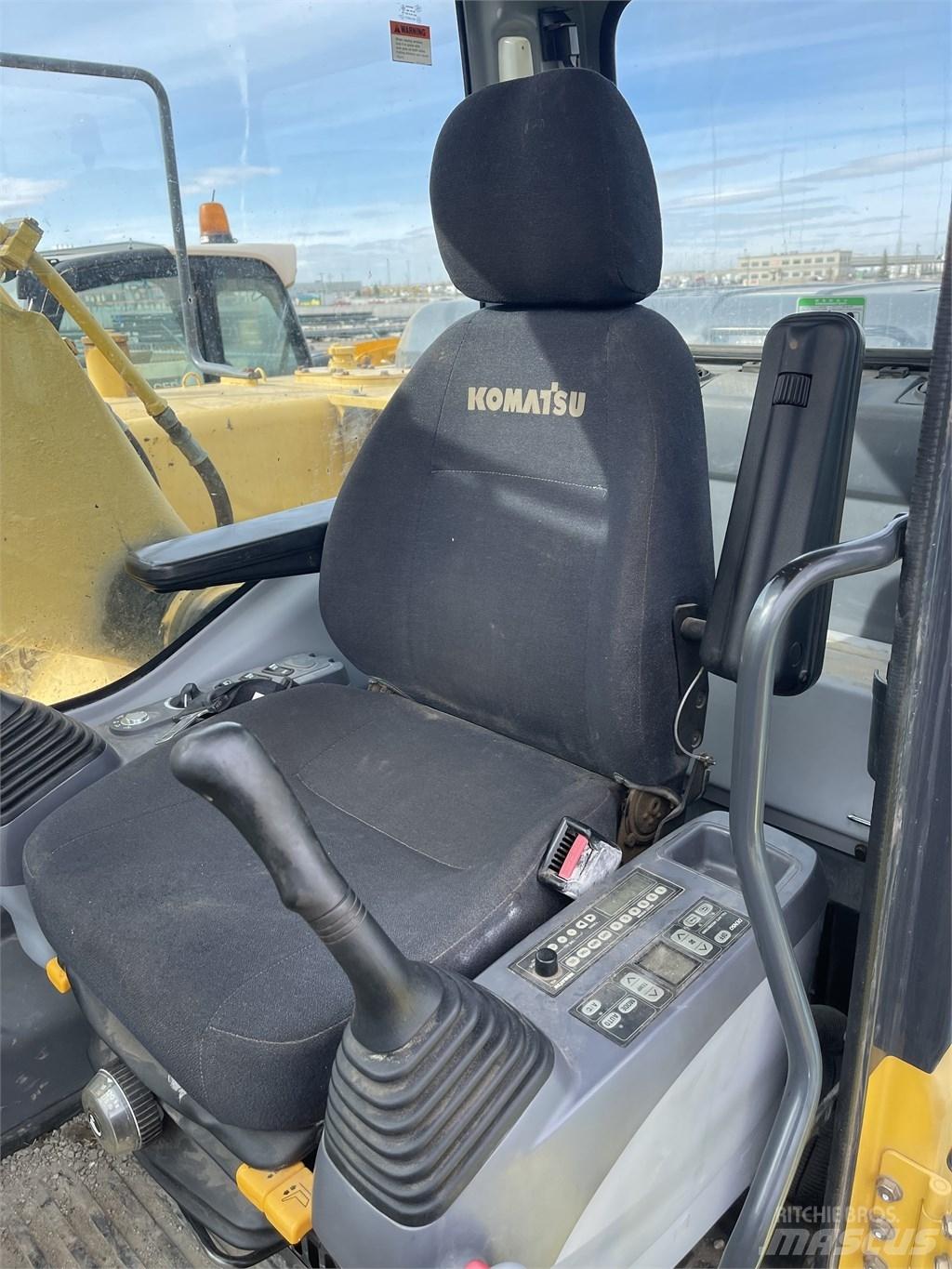 Komatsu PC 200 LC-7 Гусеничные экскаваторы