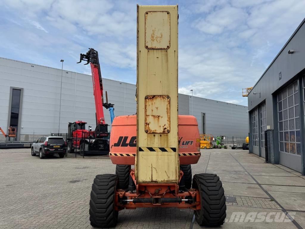 JLG 800 AJ Коленчатые подъемники