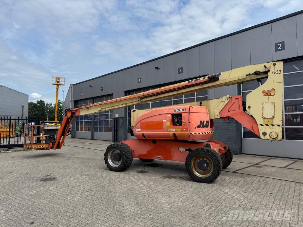 JLG 800 AJ Коленчатые подъемники
