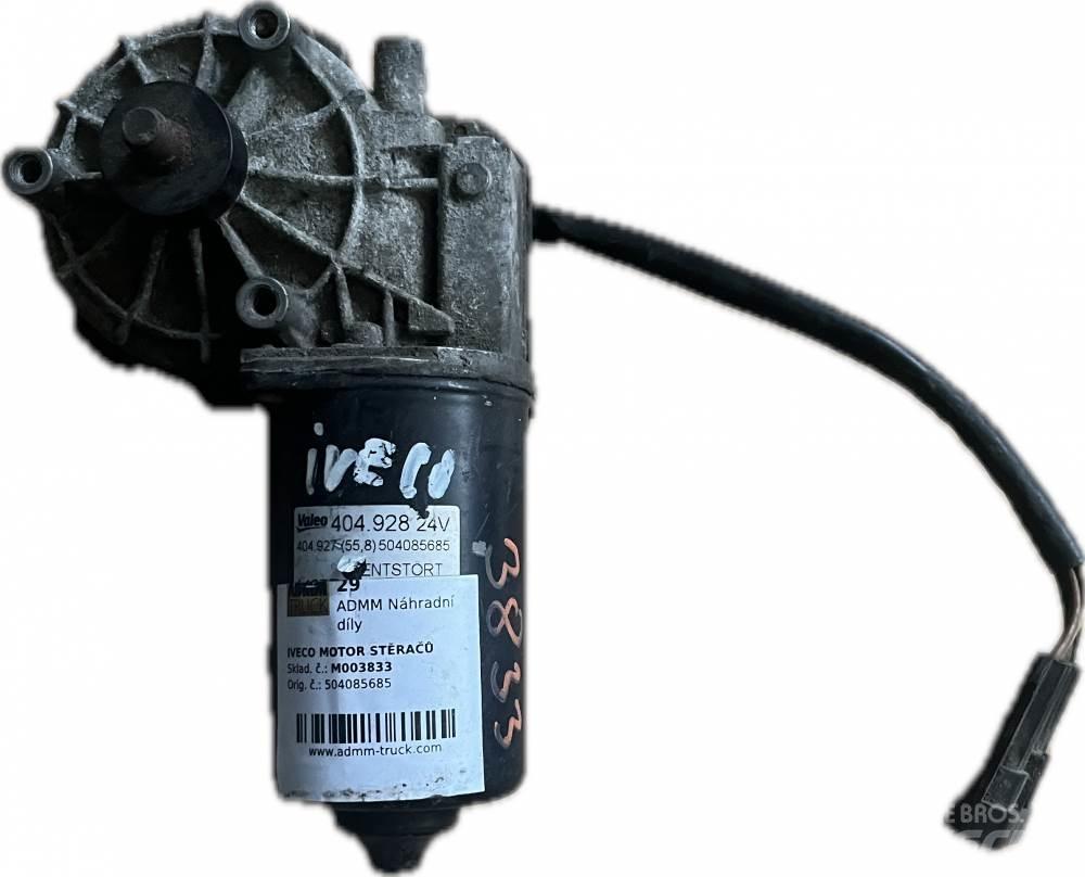  MOTOR STĚRAČŮ Двигатели