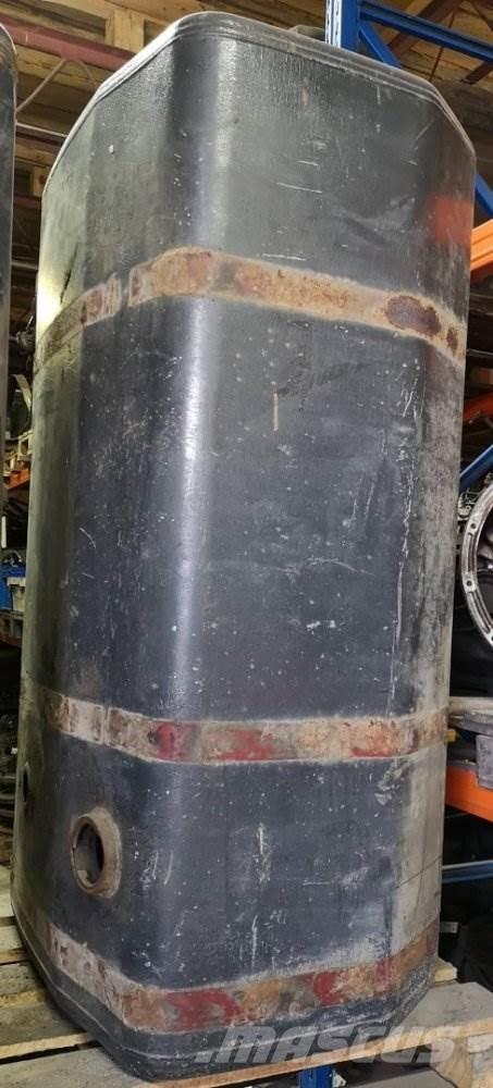  PALIVOVÁ NÁDRŽ IVECO Коммерческий транспорт - Другие