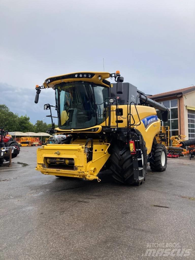 New Holland CR 8.90 Зерноуборочные комбайны