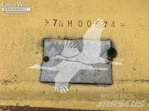 CAT  Бульдозерные отвалы
