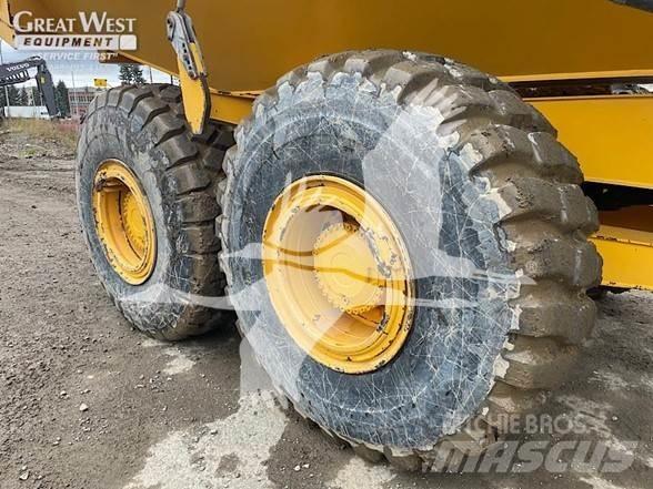 Volvo A30G Шарнирно-сочленённые самосвалы
