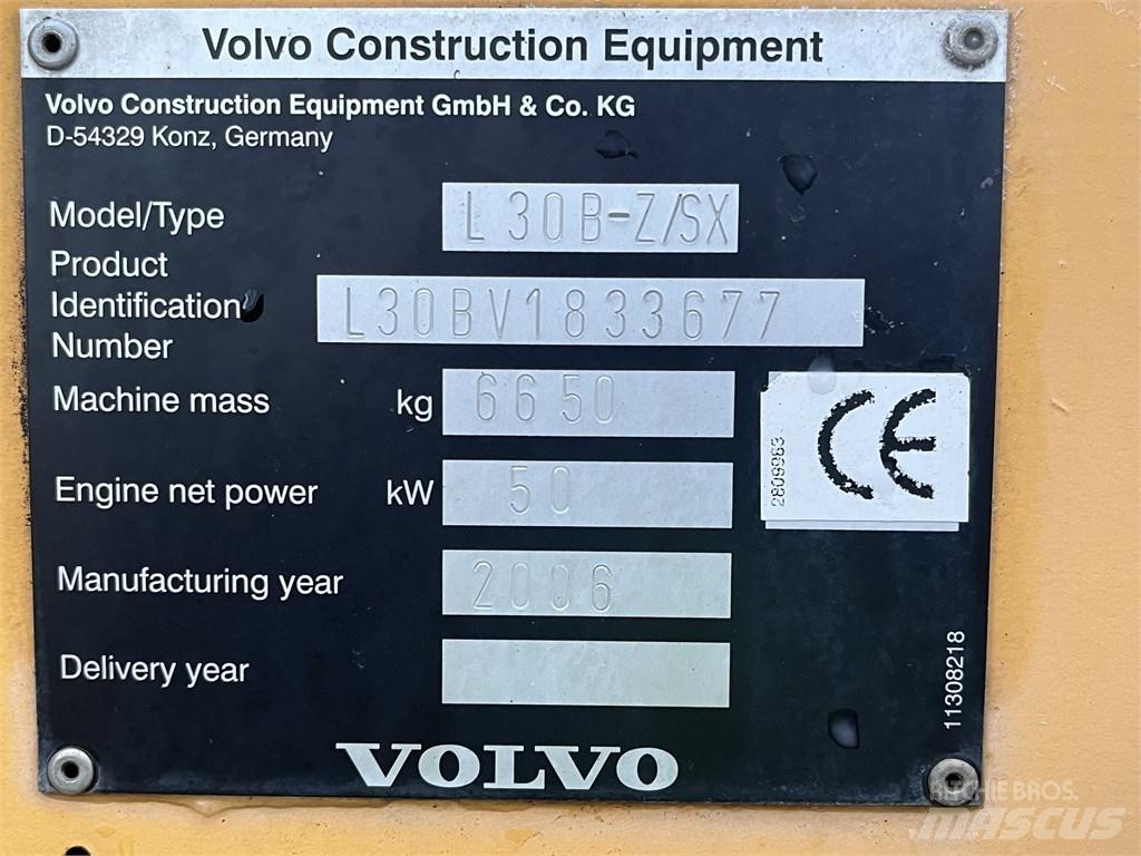 Volvo L 30 B Фронтальные погрузчики
