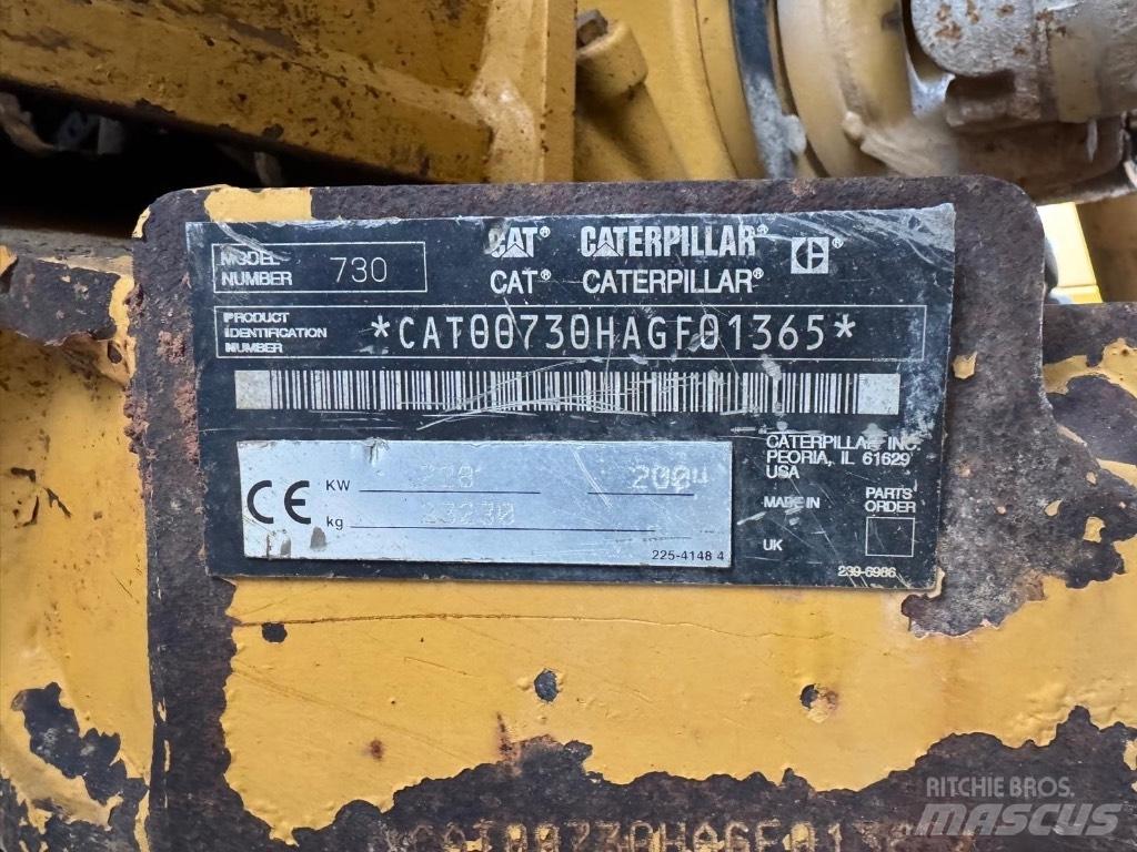 CAT 730 Шарнирно-сочленённые самосвалы