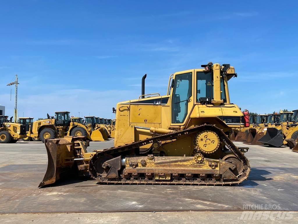 CAT D6N XL Гусеничные бульдозеры