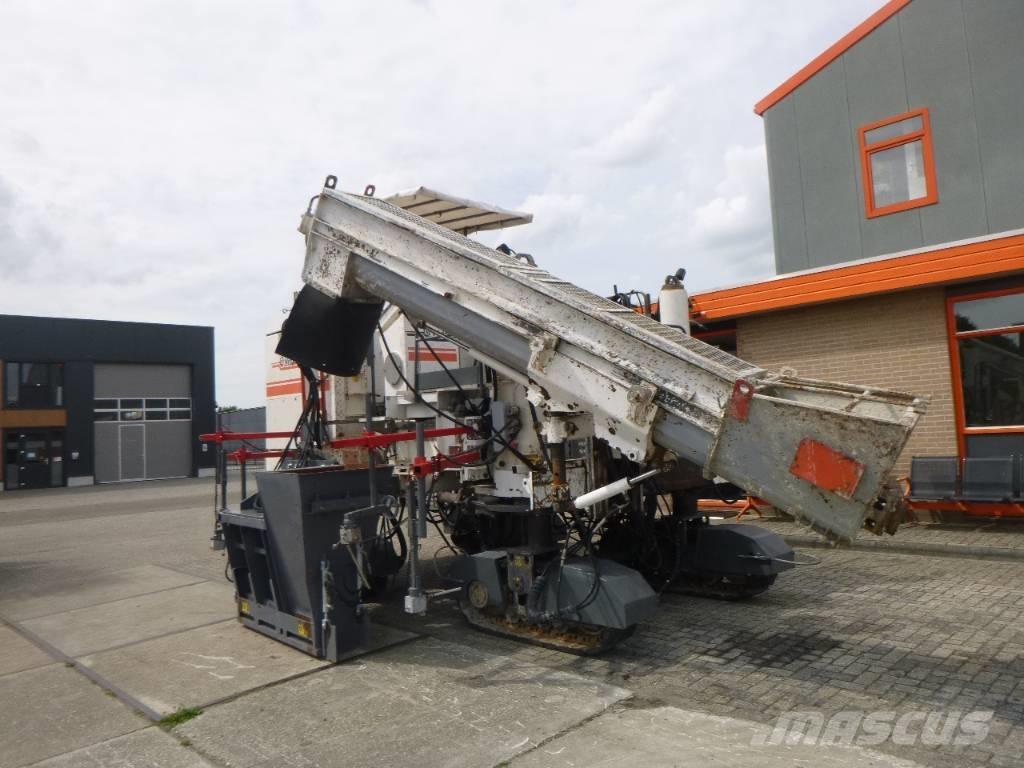 Wirtgen SP250 Вибропрессы для плитки и бордюров