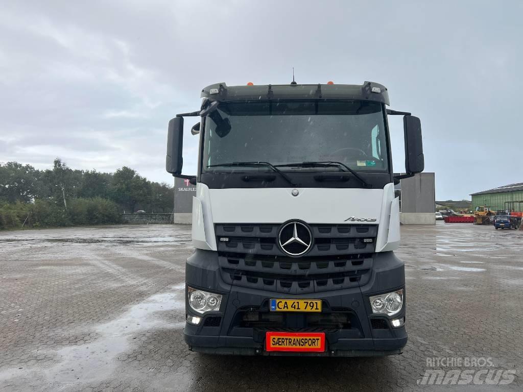 Mercedes-Benz 4153 Автомобильные краны