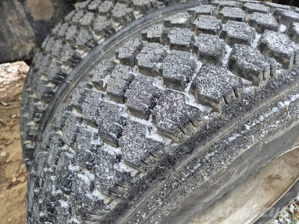 Sisu E11 Грузовики-Самосвалы