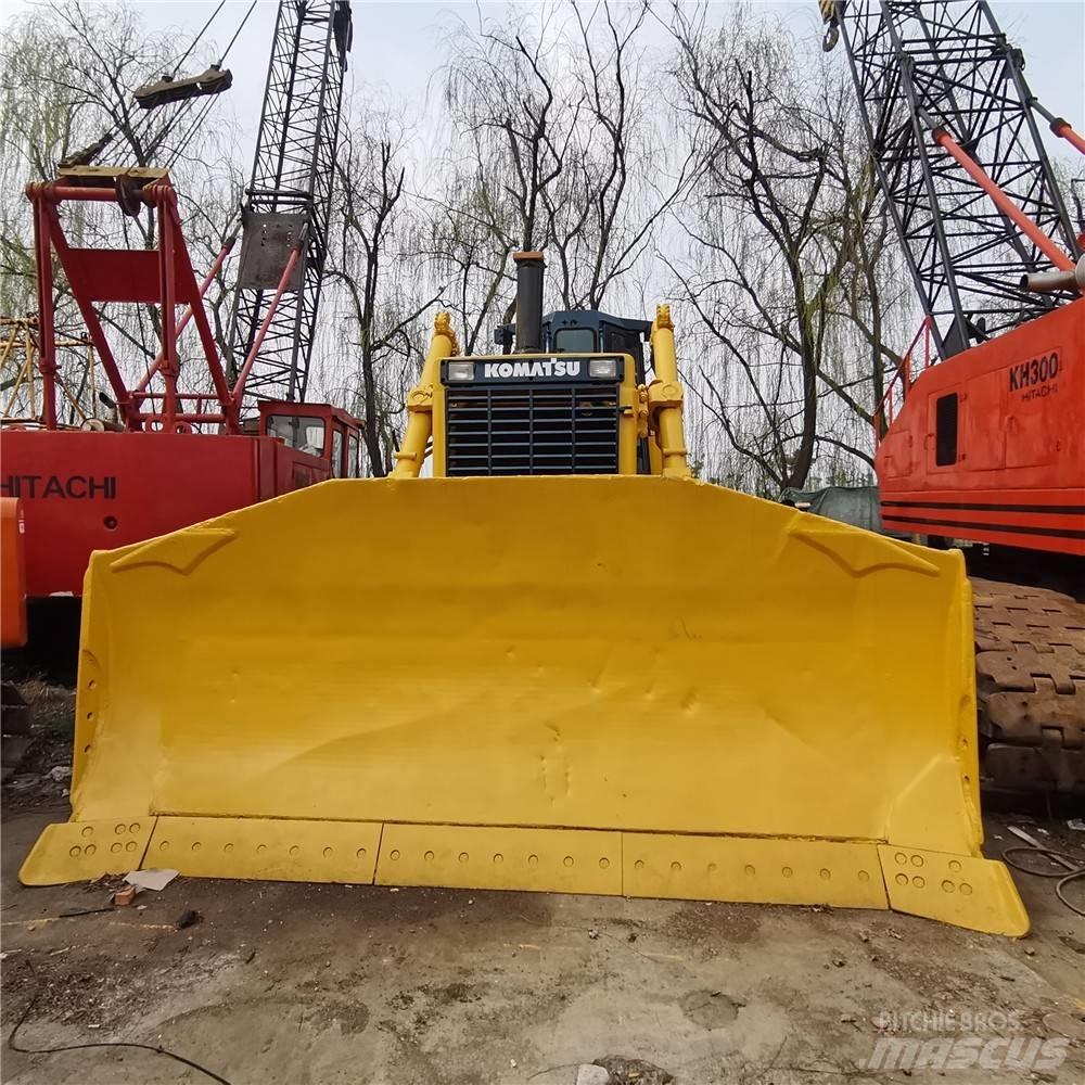 Komatsu d155a-2 Гусеничные бульдозеры