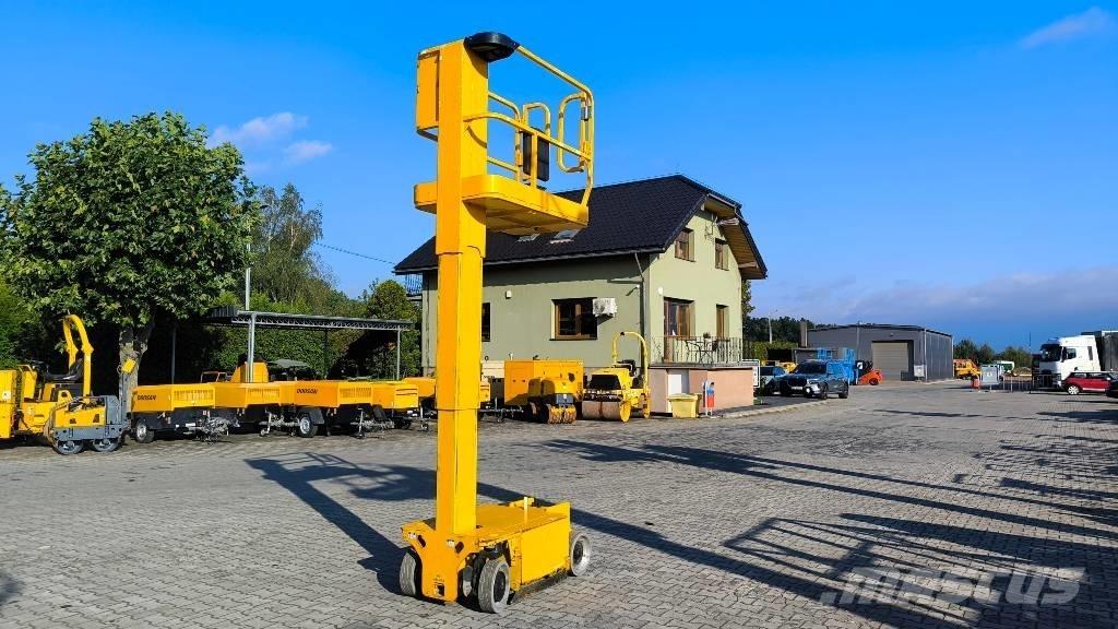 JLG 1230 ES Вертикальные мачтовые подъемники