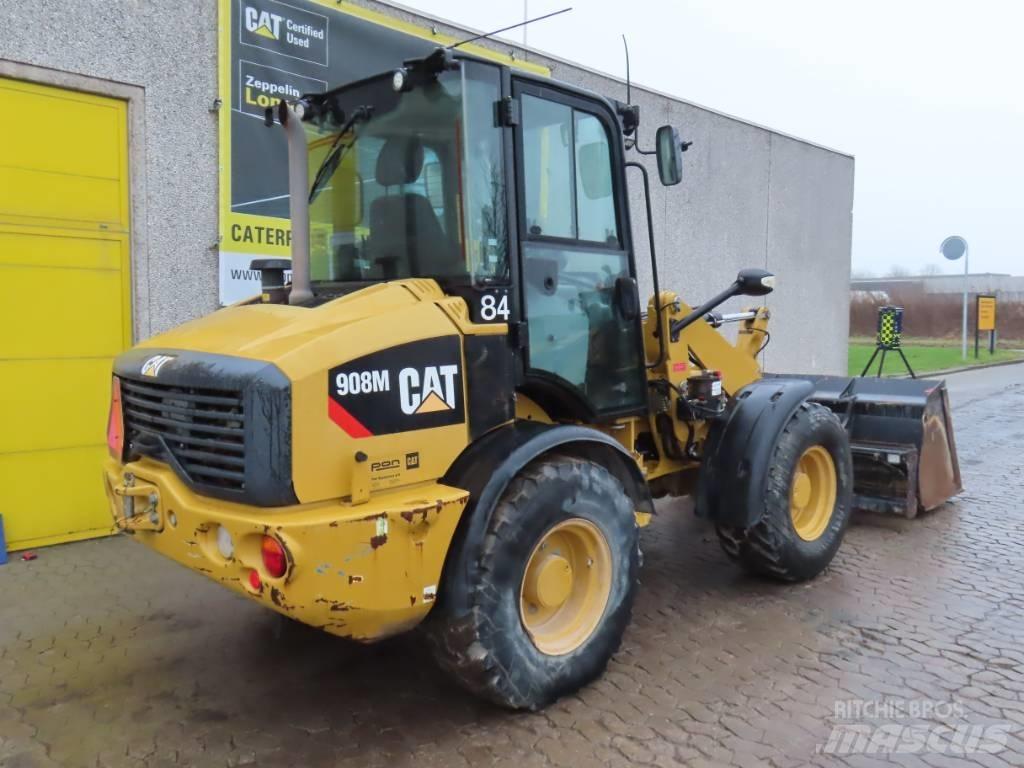 CAT 908M Фронтальные погрузчики