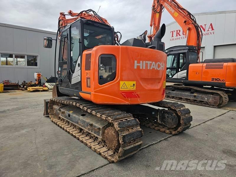 Hitachi ZX 135 US-6 Гусеничные экскаваторы